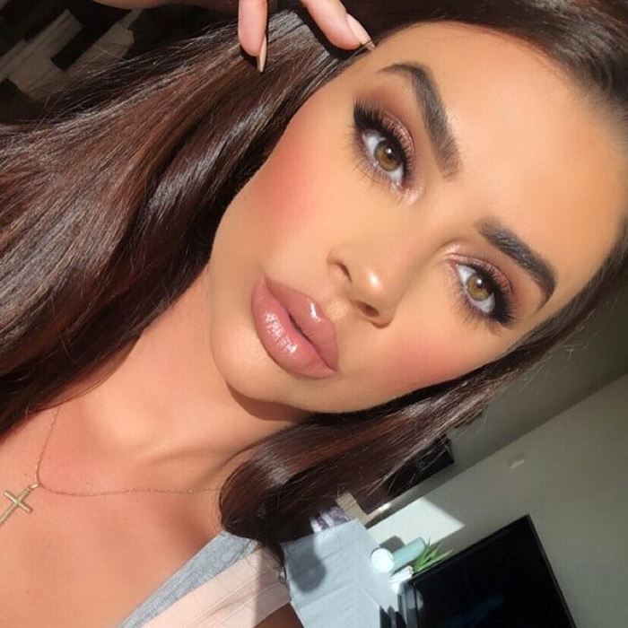 3-in-1 Highlight & Blush Make-up Every Day And Night 