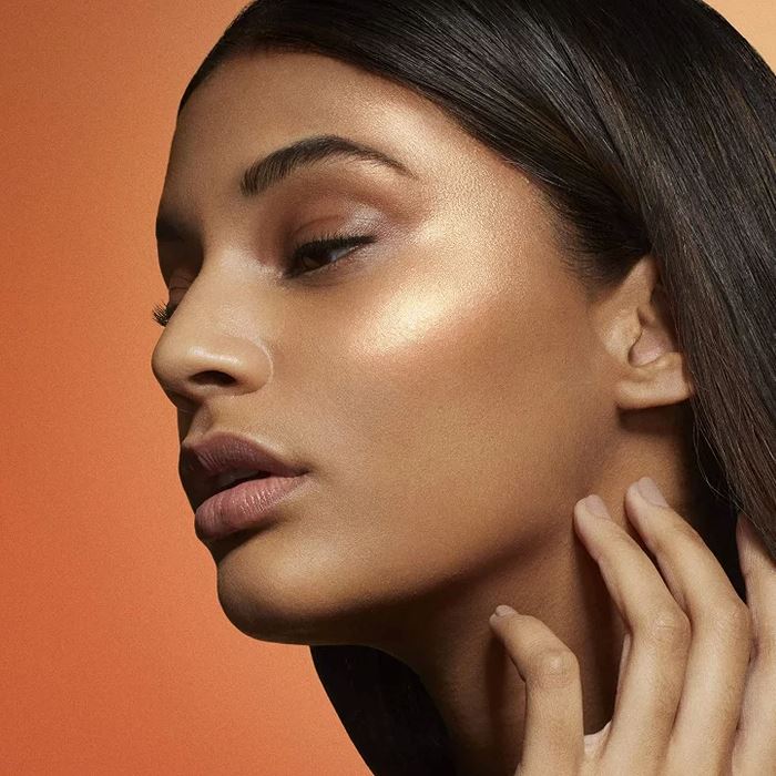 2-in-1 Liquid Face Highlight & Contour Make-up Every Day And Night 