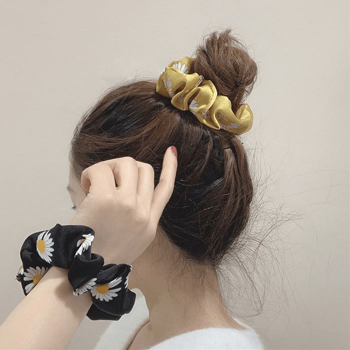 Silk Daisy Hair Scrunchies Hair Accessories Every Day And Night 