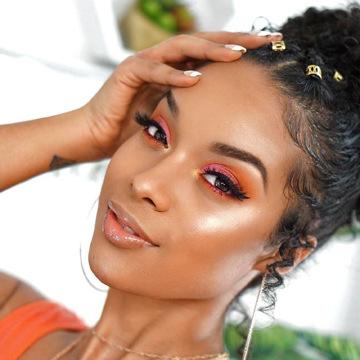 Multi-Use Eyeliner & Mascara Tool Makeup Tools Every Day And Night 