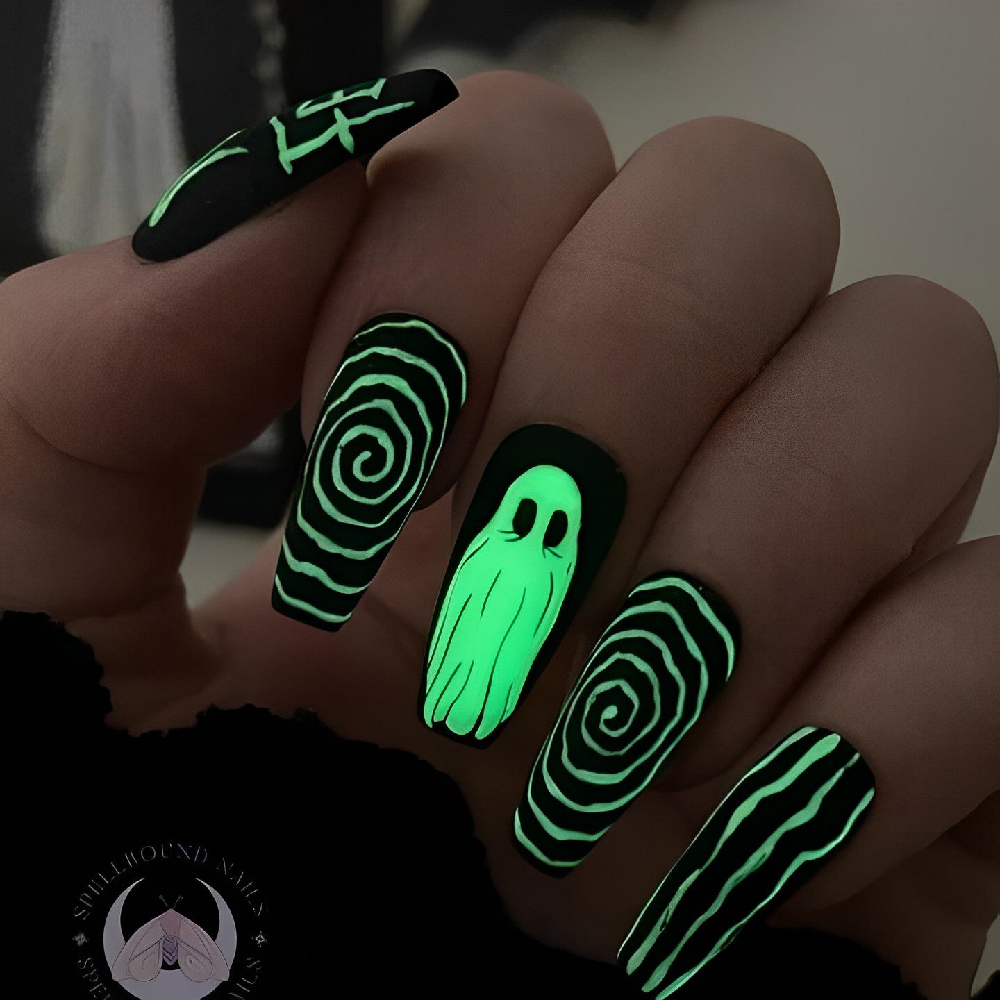 Glow In The Dark Neon Color Nail Gel Nail Every Day And Night 