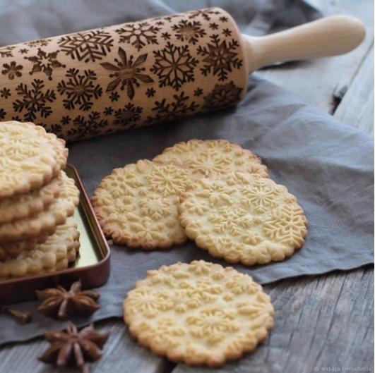 Embossing Wooden Rolling Pin