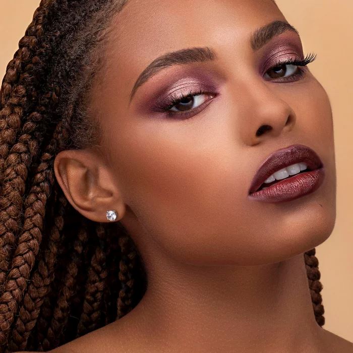 Realistic Vegan False Lashes Make-up Every Day And Night 