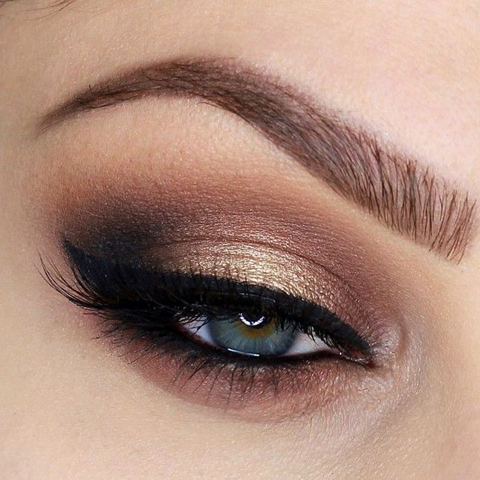 2-Tone Sponge Eyeshadow Make-up Every Day And Night 