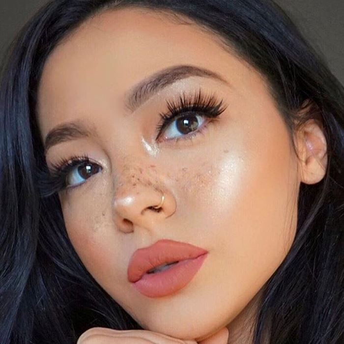 Realistic Vegan False Lashes Make-up Every Day And Night 