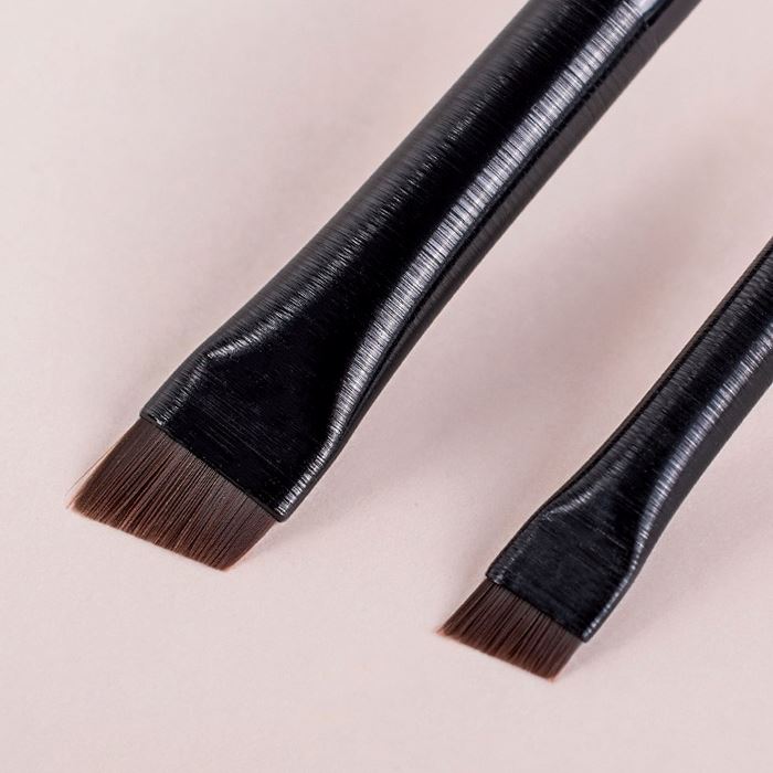 Ultra Precise Brow & Eyeliner Brush Make-up Every Day And Night 